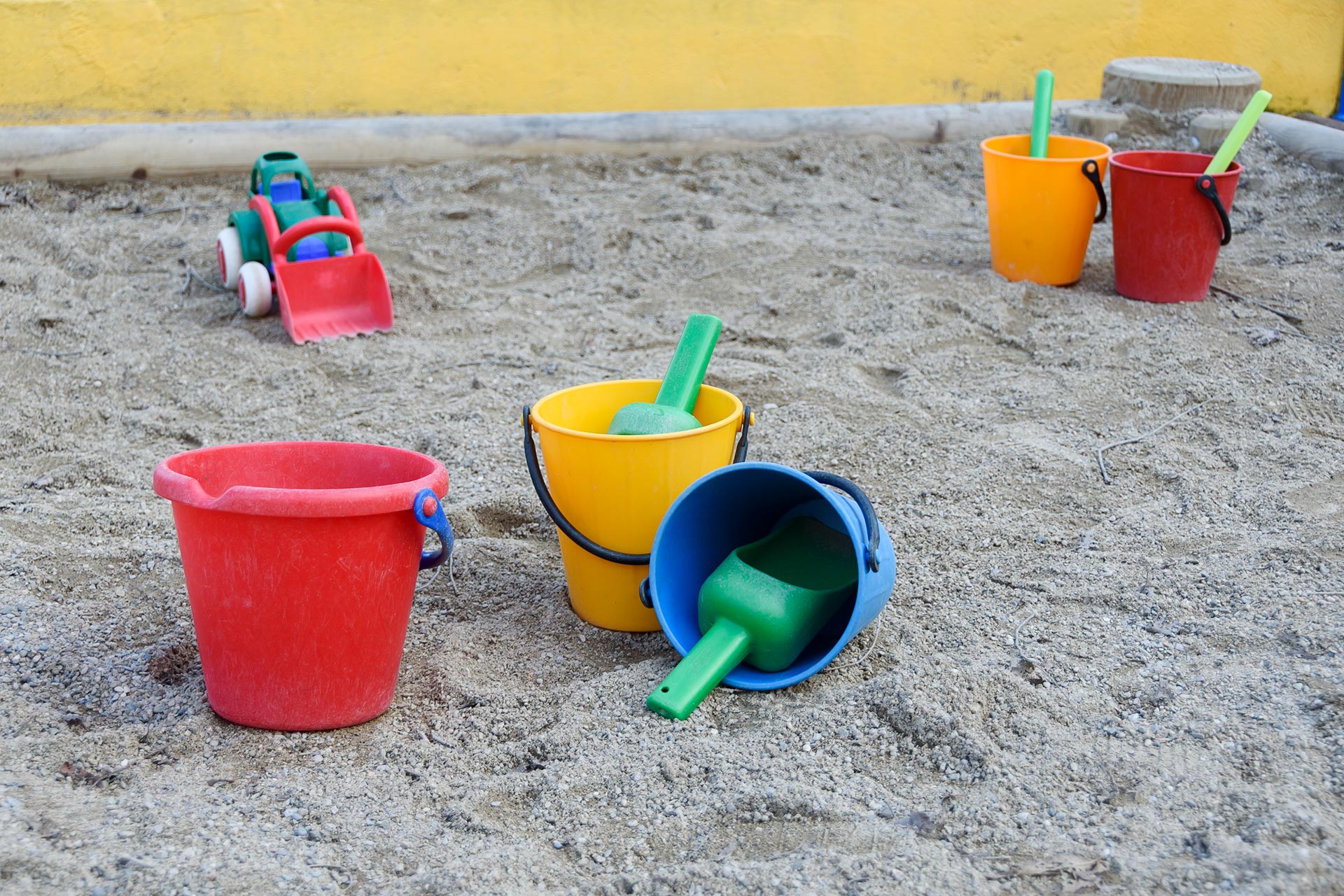 GUARDERIA-JOSEP-PALLACH-CLASE-PATIO-DETALLE-3