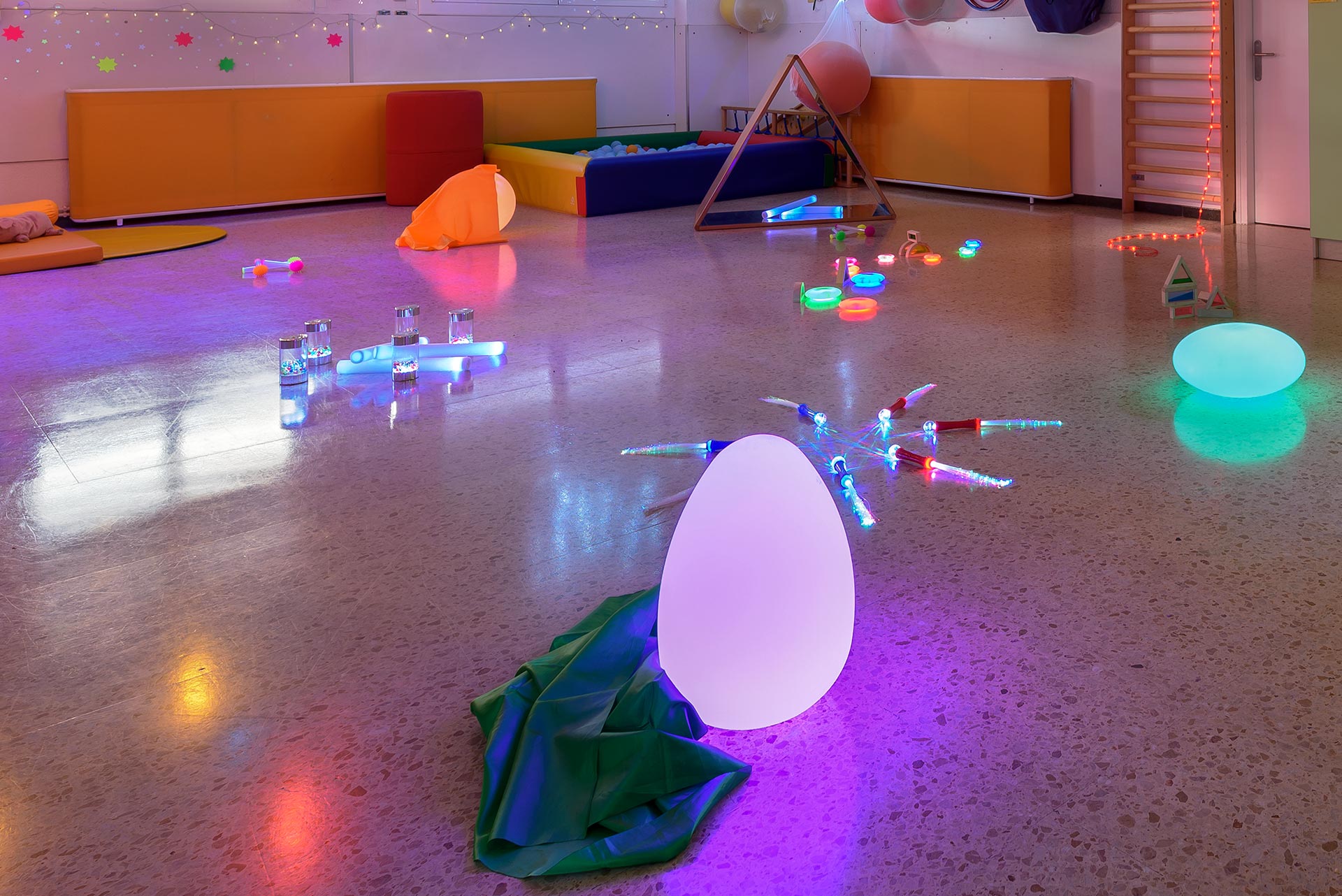 GUARDERIA-JOSEP-PALLACH-ESPAI-LUDIC-LUCES-3